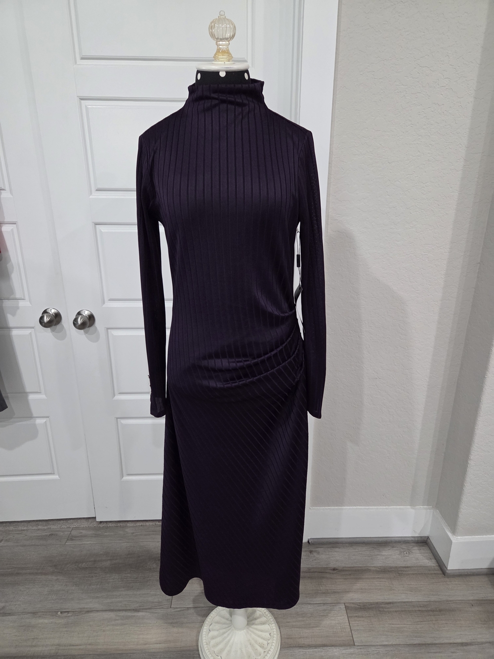 WHBM Long Sleeve Ribbed Maxi Dress in DEEP AMYTHYST Sizec Medium NWT - Picture 2 of 8